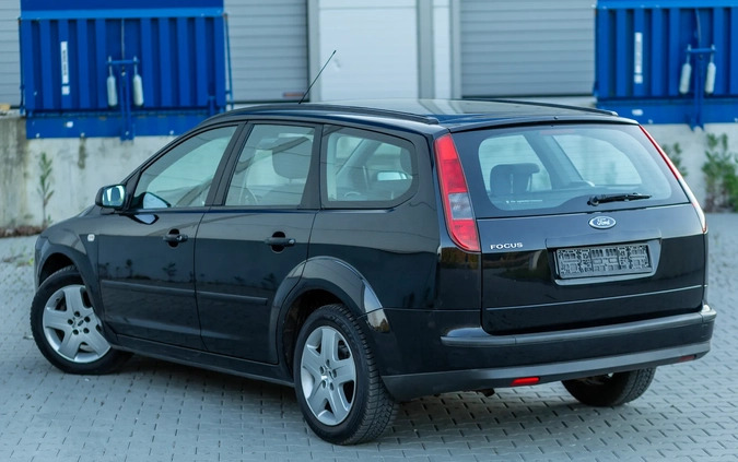 Ford Focus cena 11500 przebieg: 181569, rok produkcji 2007 z Góra małe 667